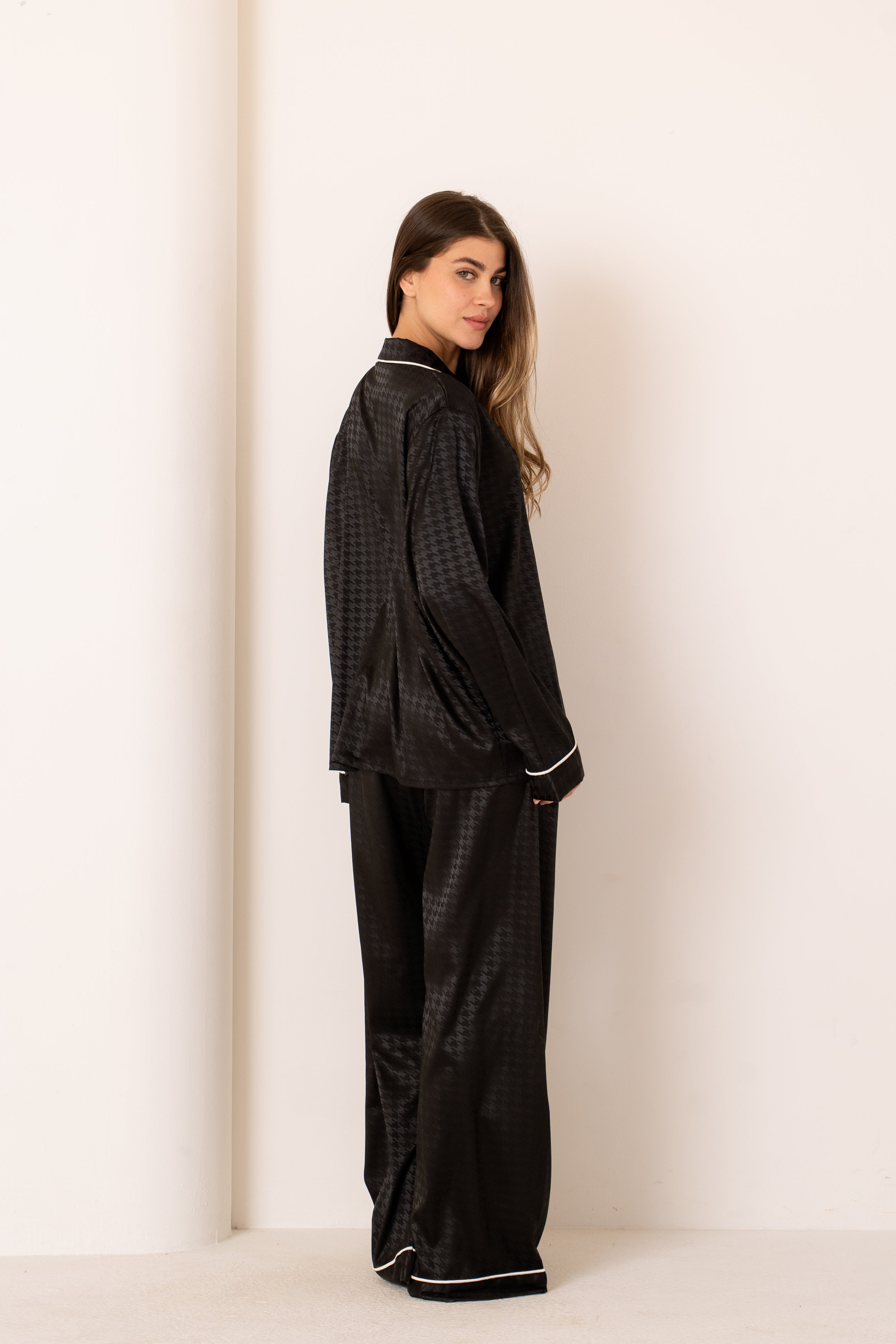 Black Élance | Buttoned Full Set