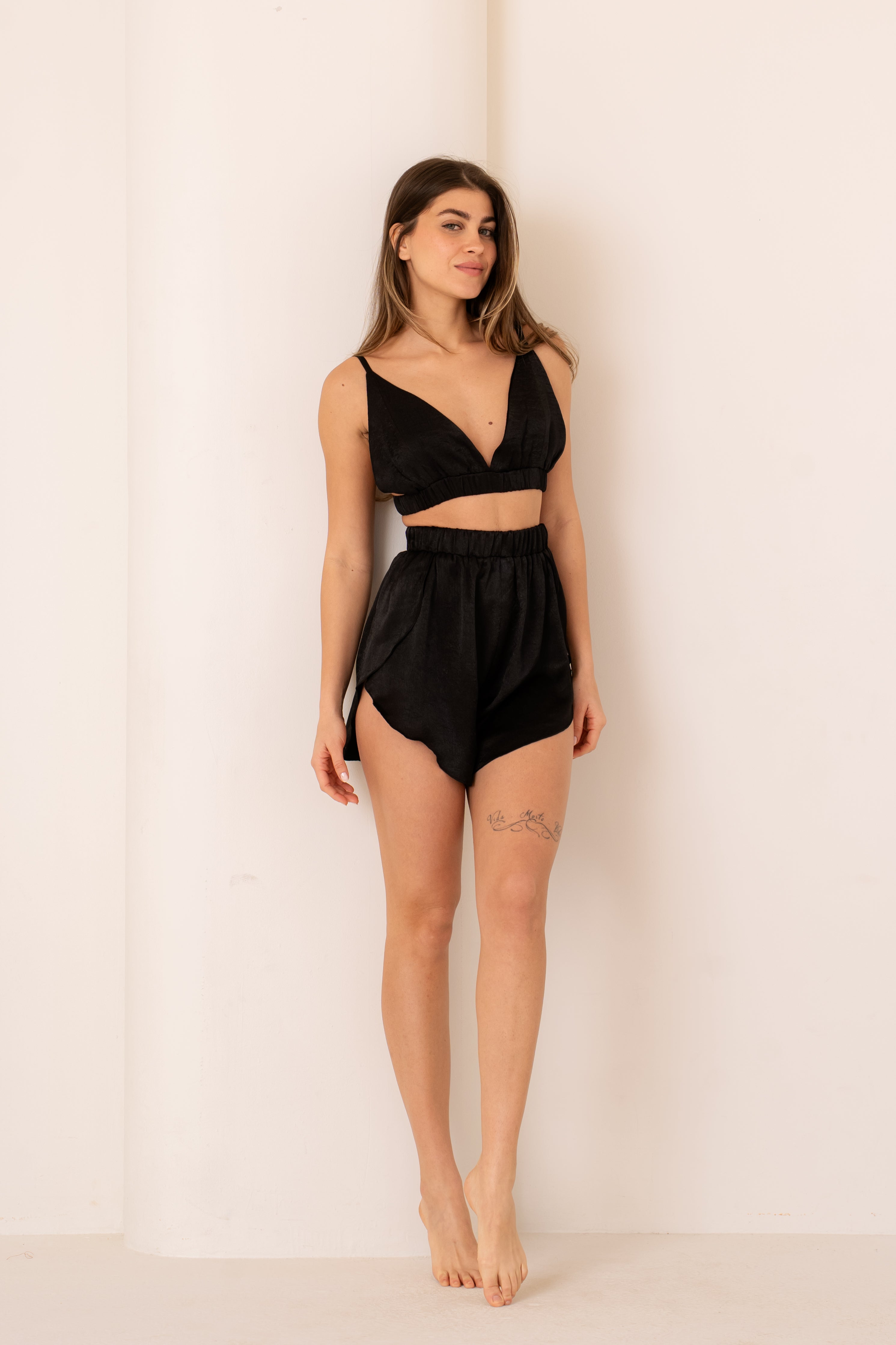 Black Admire | Flowy Full Set