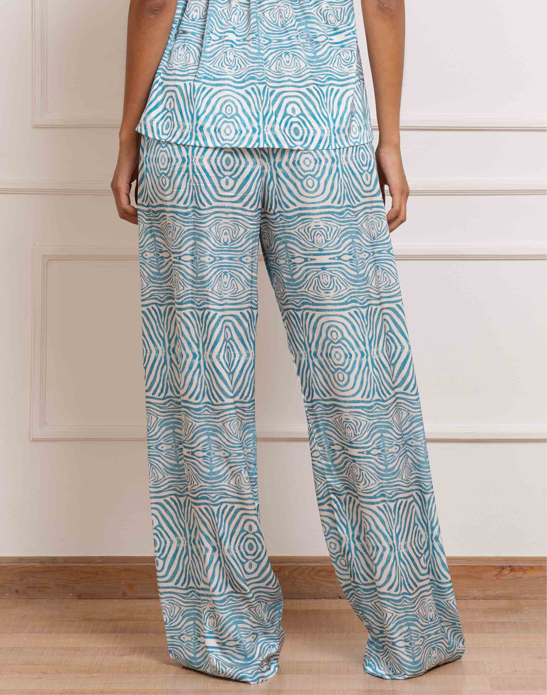 Icy Safari | Smooth Pants Only